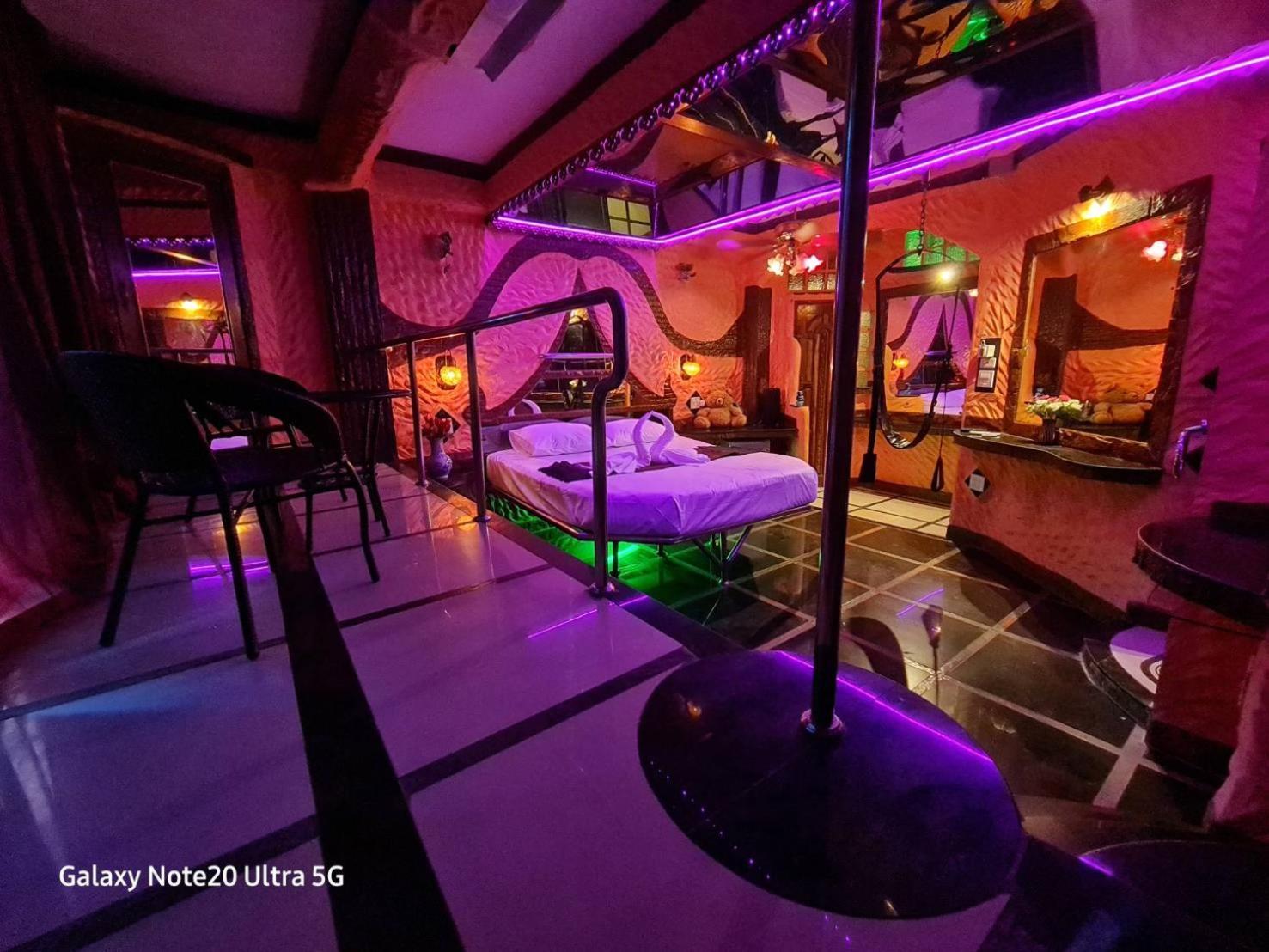 Penthouse Pattaya Hotel Exterior photo
